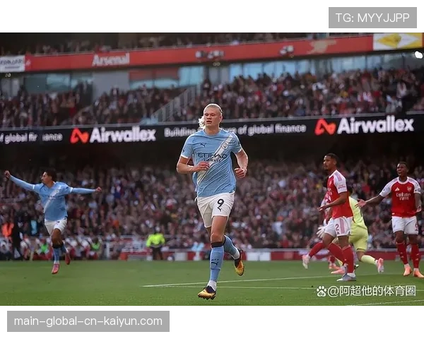 曼城肋部小球配合连续制造射门，哈兰德牵制创造进攻空间